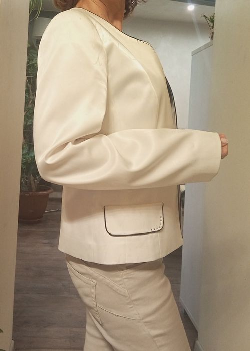 Пиджак жакет белый элегантный недорого В идеальном состоянии.