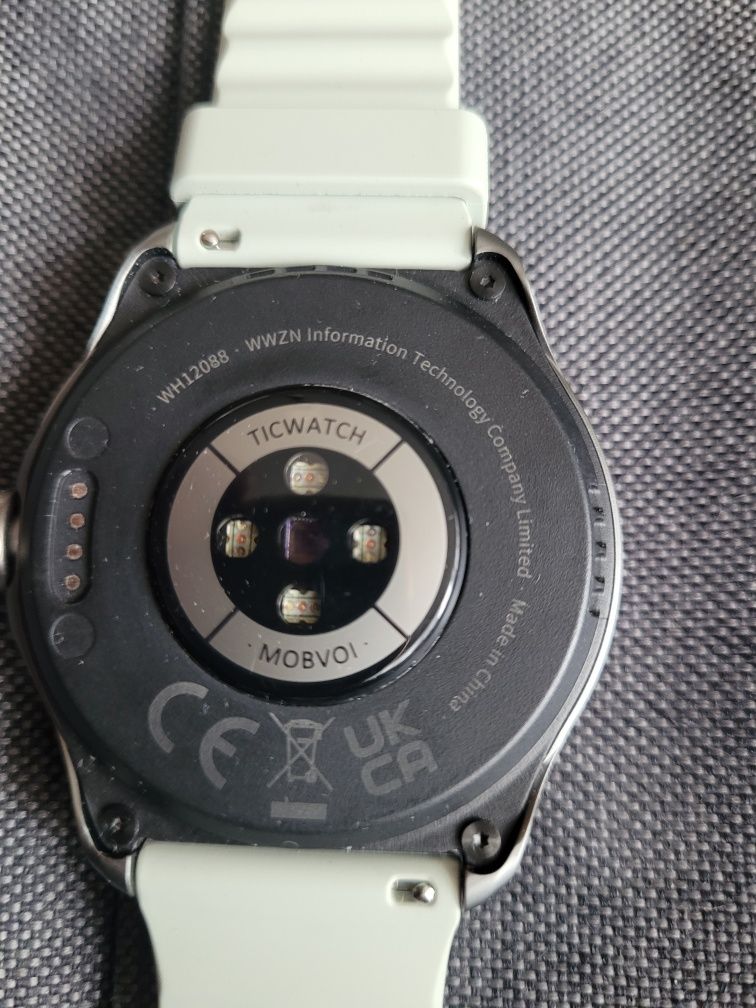 Tic Watch PRO 5 Enduro.