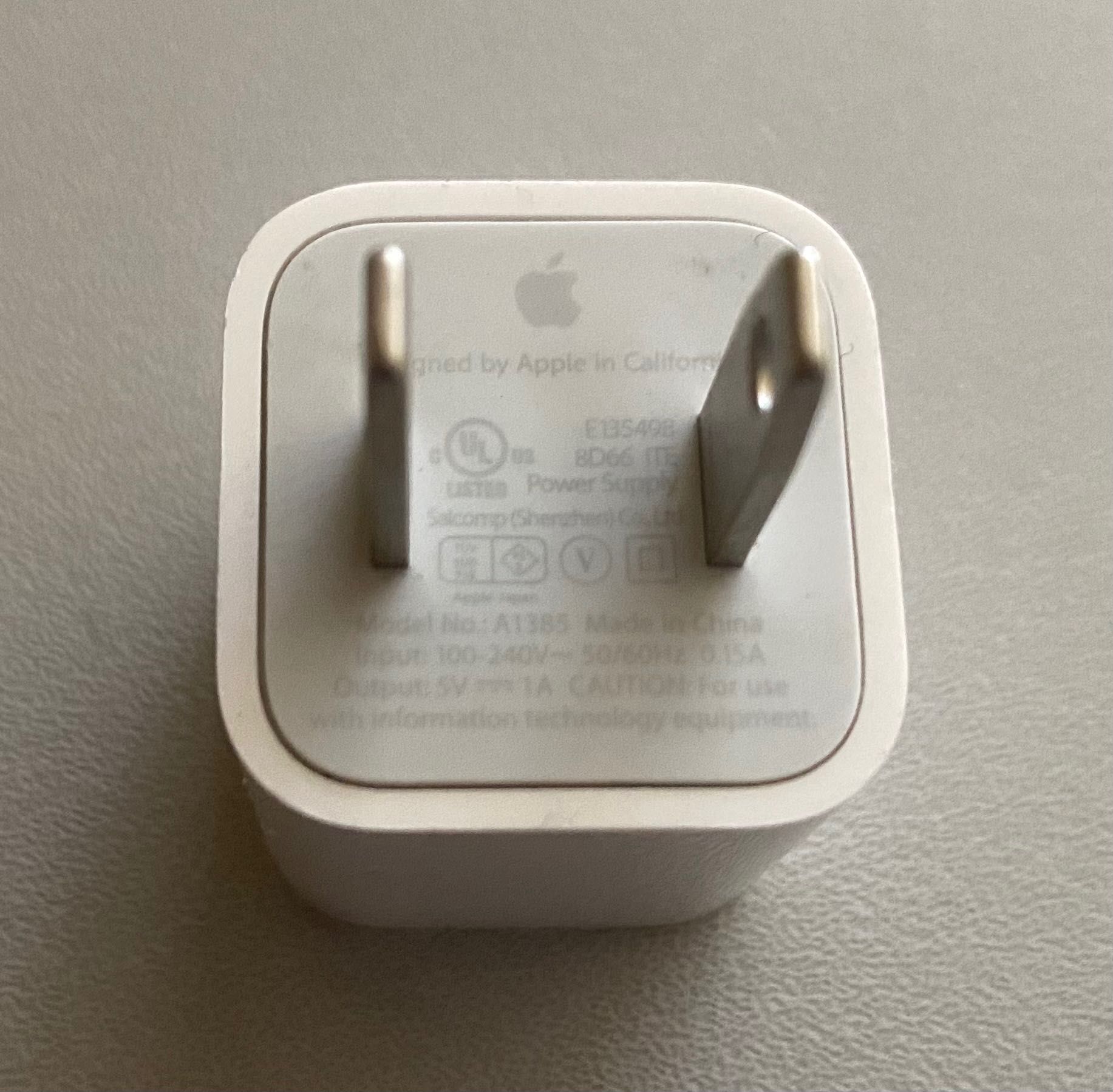 USB зарядка Apple iPhone/iPad A1385, фирменная, под американскую вилку