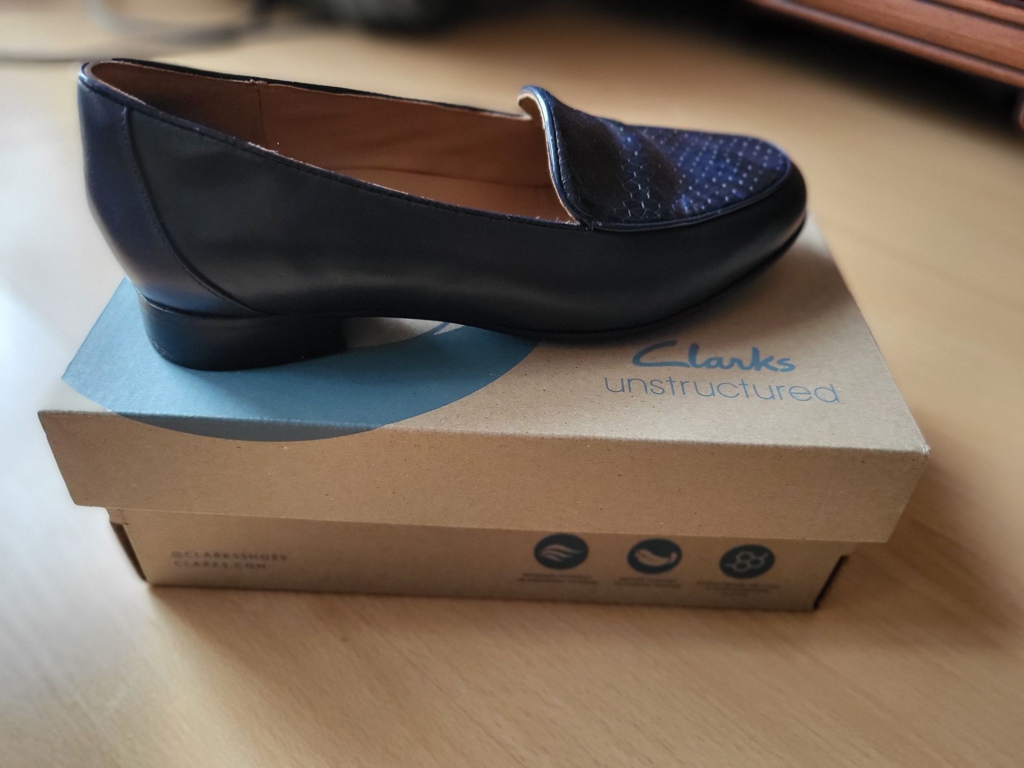 Granatowe loafersy damskie, półbuty, 36, Clarks