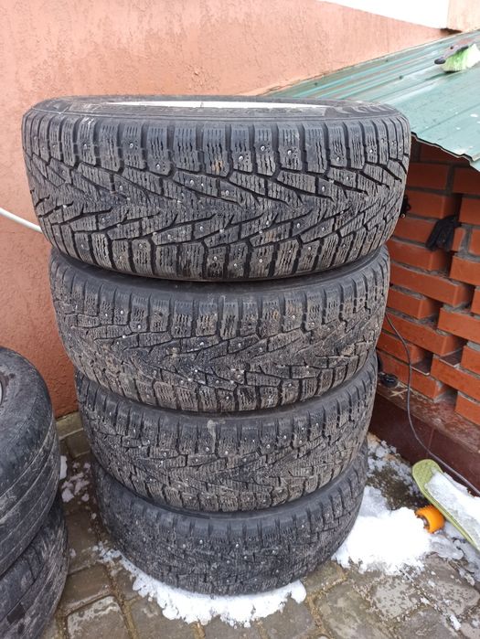 Продам колеса две разболтовки5/120+ 5/114,3    R18