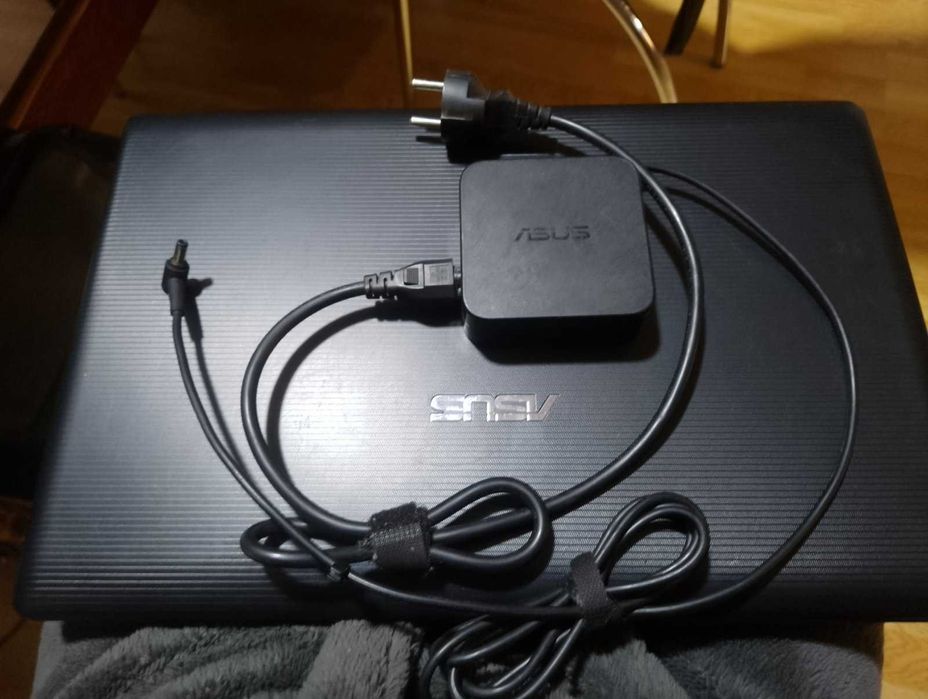 Продам ноутбук ASUS X75V - НЕ ЗАПУСКАЕТСЯ. Но в идеале. Читать!