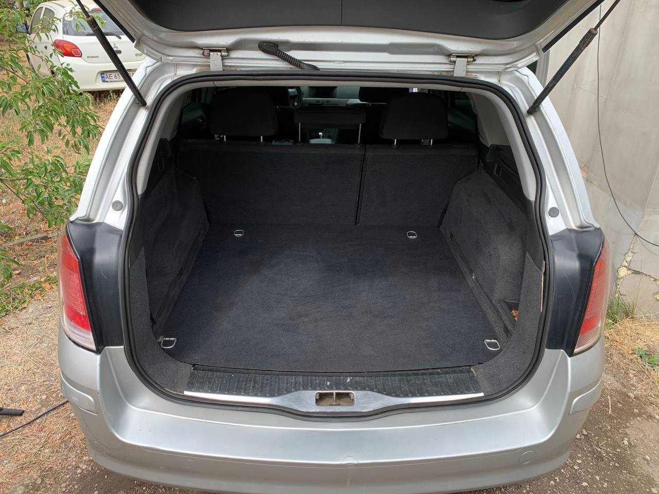 Opel Astra 2005р 1,8 автомат