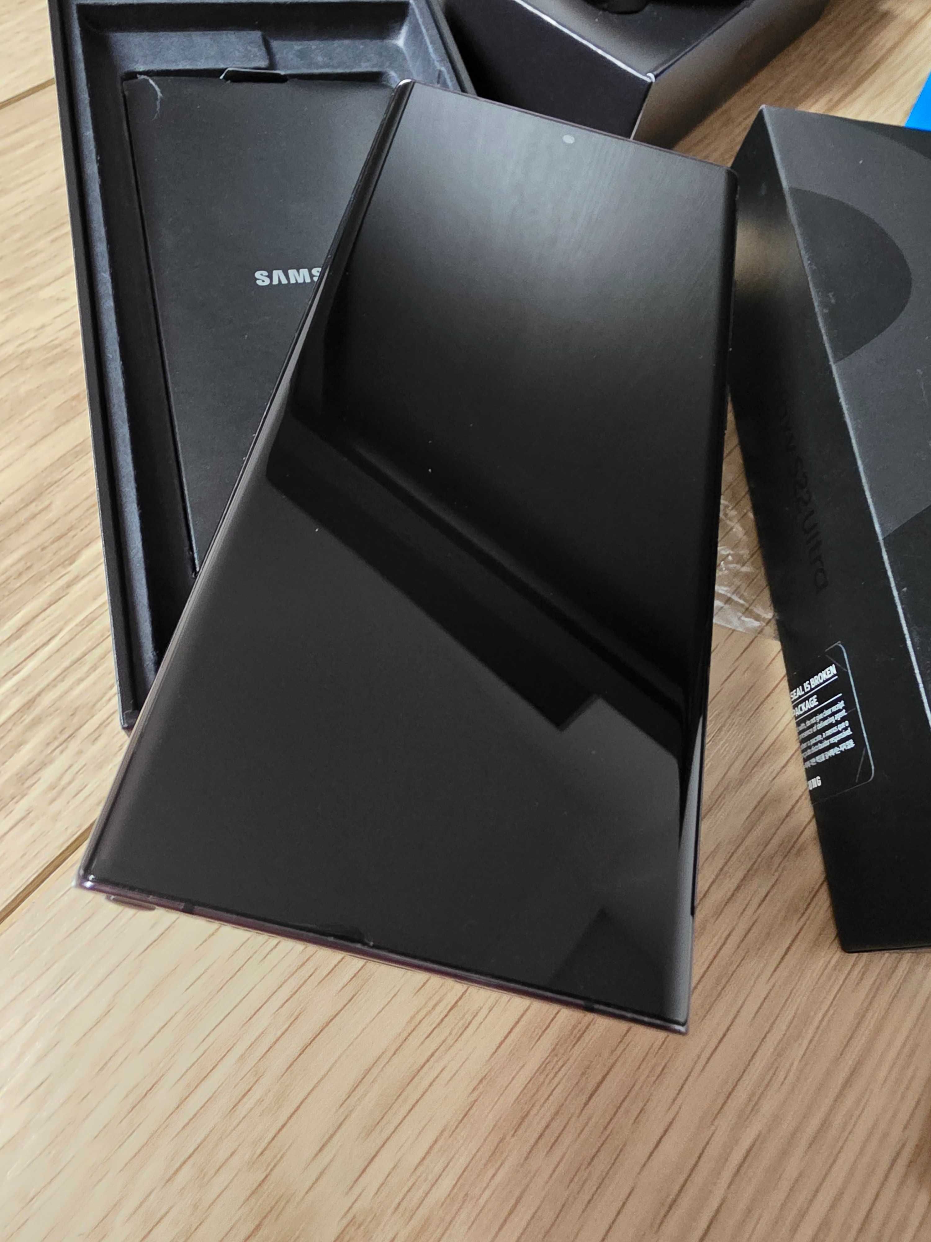 MEGA zestaw - Smartfon Samsung s22 ULTRA, 5G 8/128 + dodatki