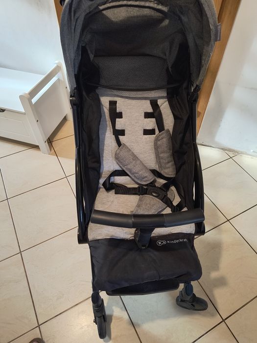 Wózek spacerowy Kinderkraft z torbą