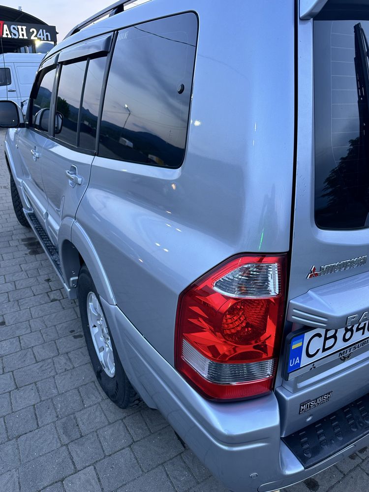 Mitsubishi Pajero Wagon