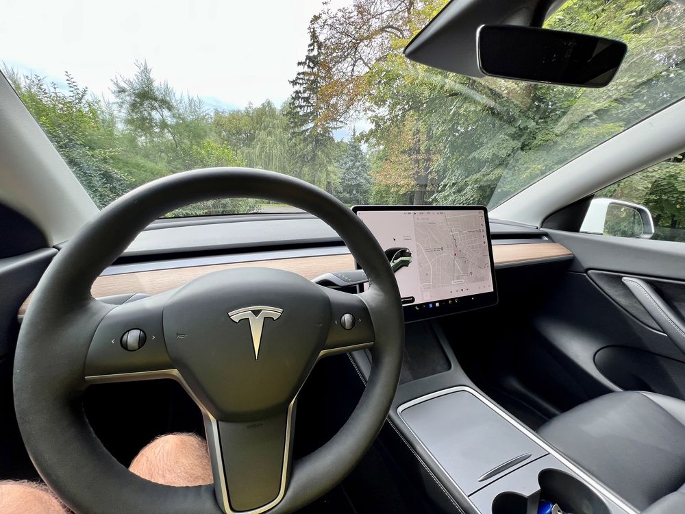 Tesla model Y 2021 long range dual