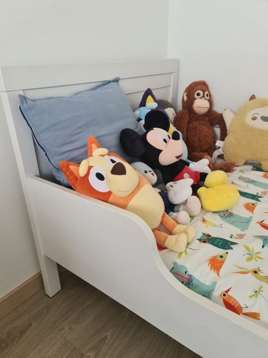 Cama infantil extensível Ikea