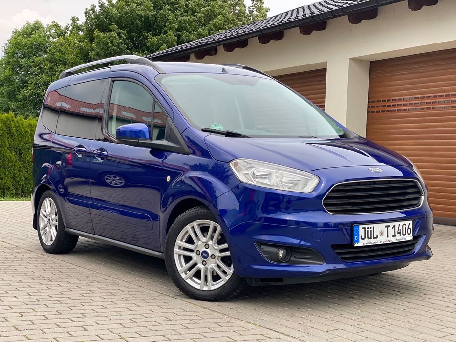 Ford Tourneo Courier TITANIUM / Grzane Fotele / Oryginalny LAKIER / 1 WŁAŚCICIEL/ Klima