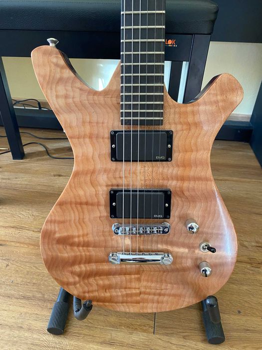 Guitarra Elétrica - Custom Made - Construtor Jorge Nascimento