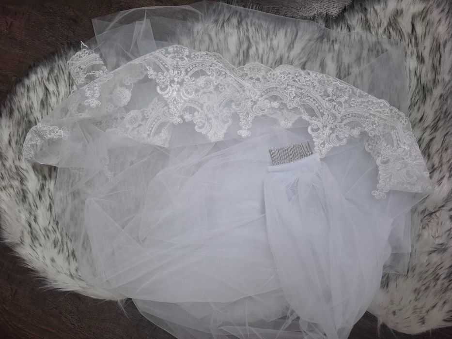 Długi welon koronka (631)