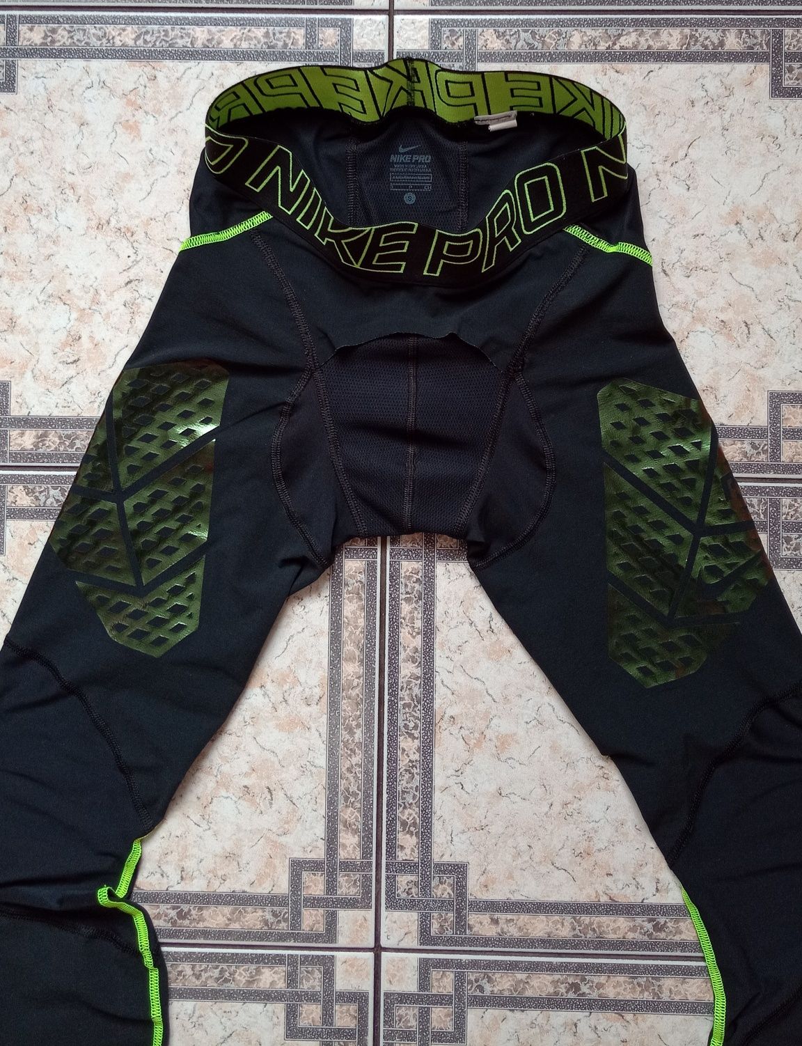 Nike Pro Hypercompression legginsy sportowe męskie S