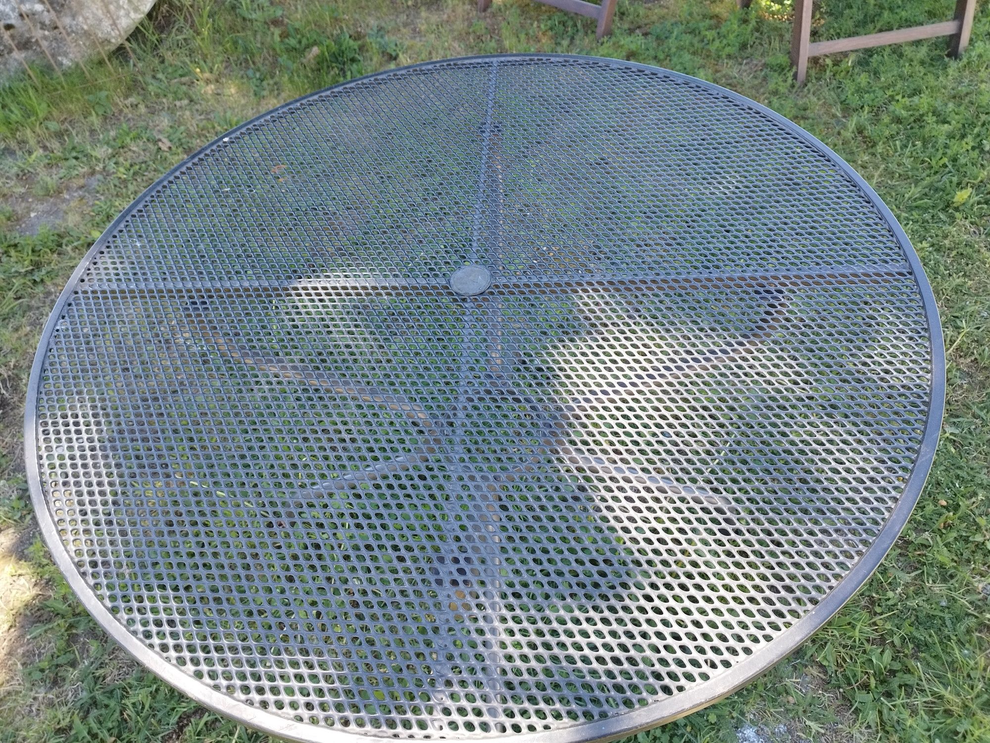 stół ogrodowy metalowy okrągły Vintage