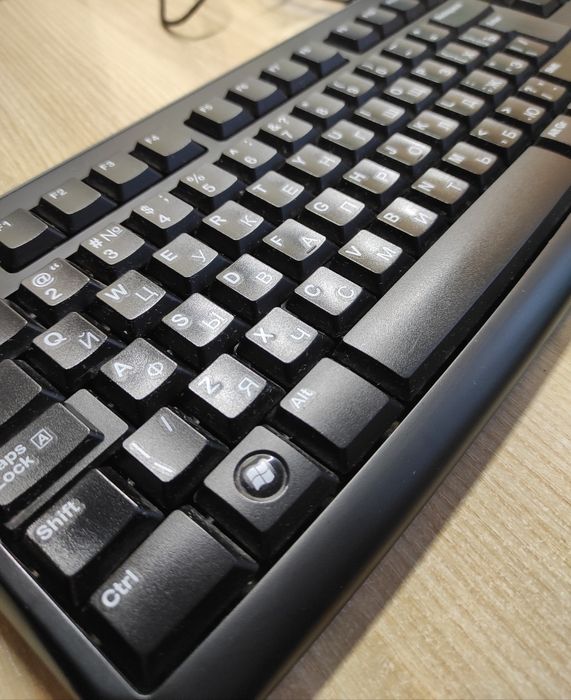 Клавіатура Logitech