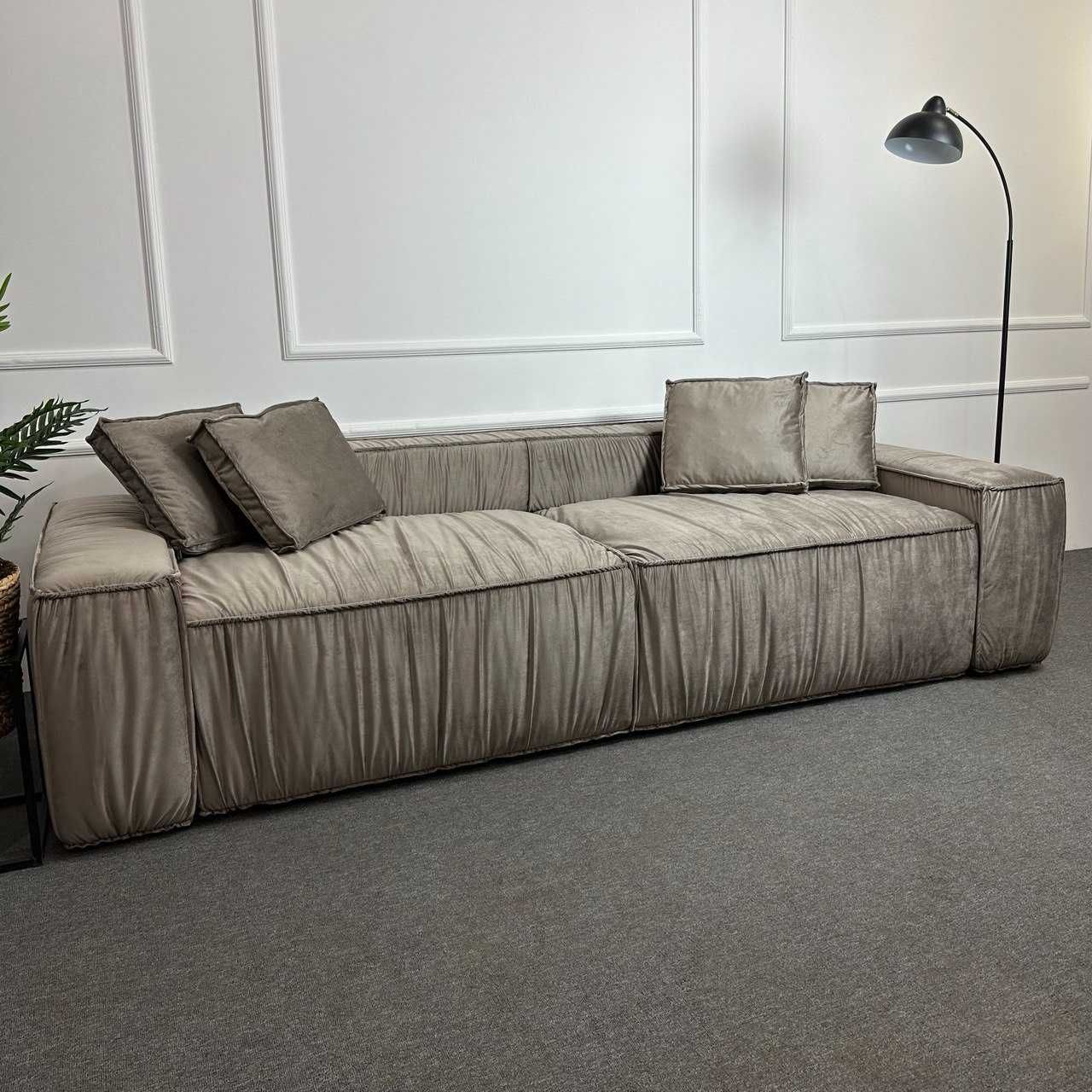Новий прямий диван