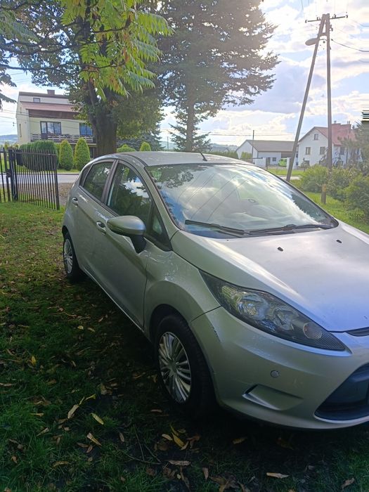 Sprzedam Ford fiesta 2010