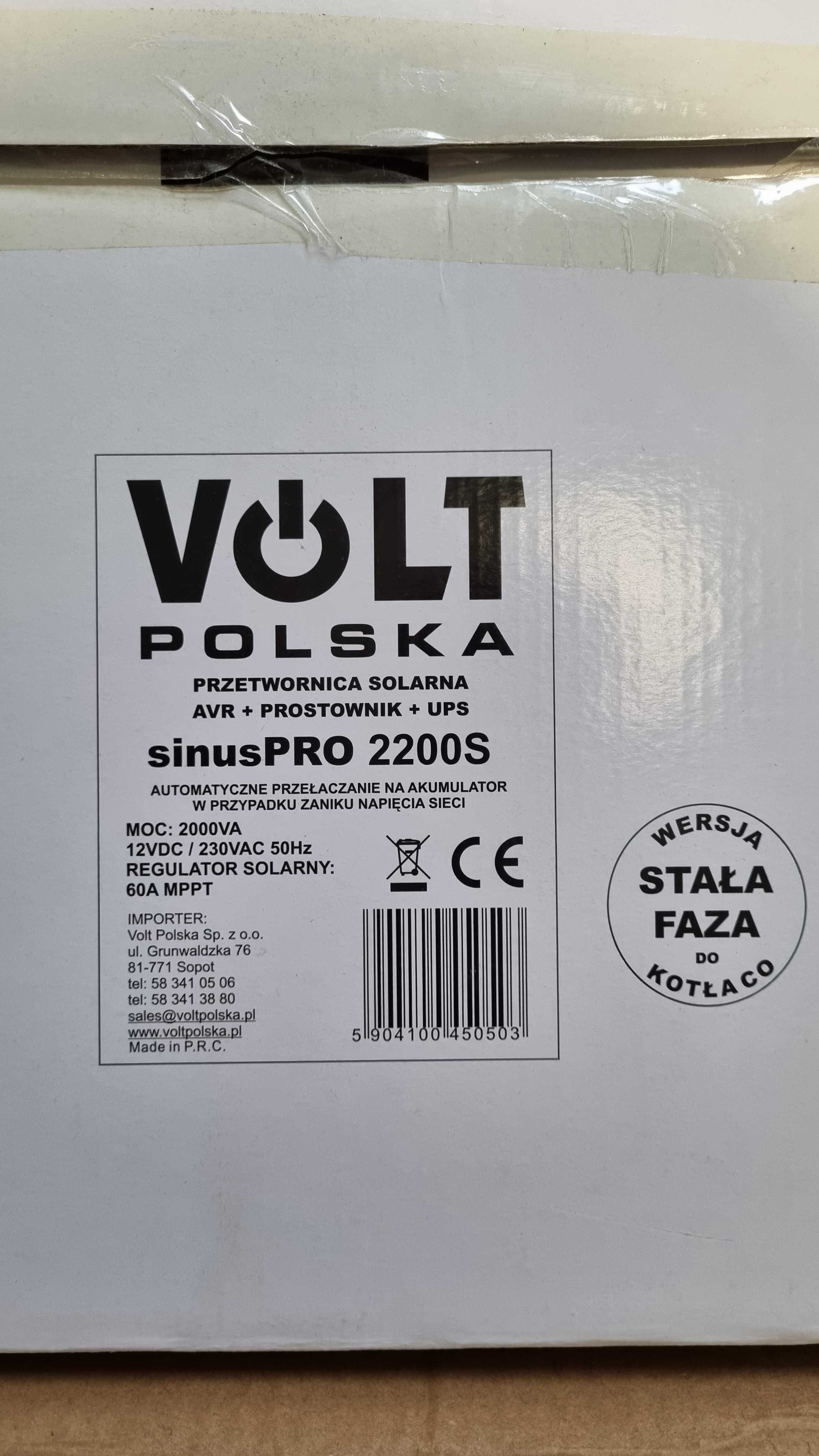 Гібридний інвертор Volt Polska SINUS PRO 2200S 12V 60A MPPT