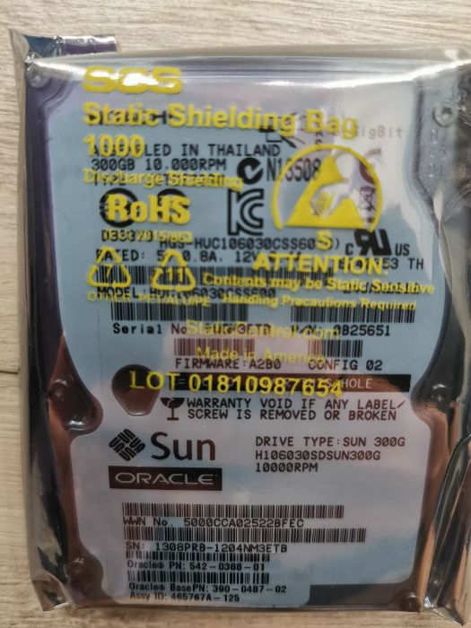 Жесткий диск 2.5 SAS Hitachi Ultrastar 300Gb 10000RPM HUC106030CSS600
