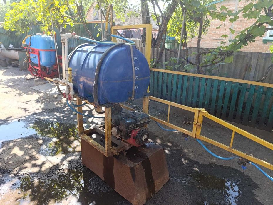 Саморобний оприскувач до міні-трактора