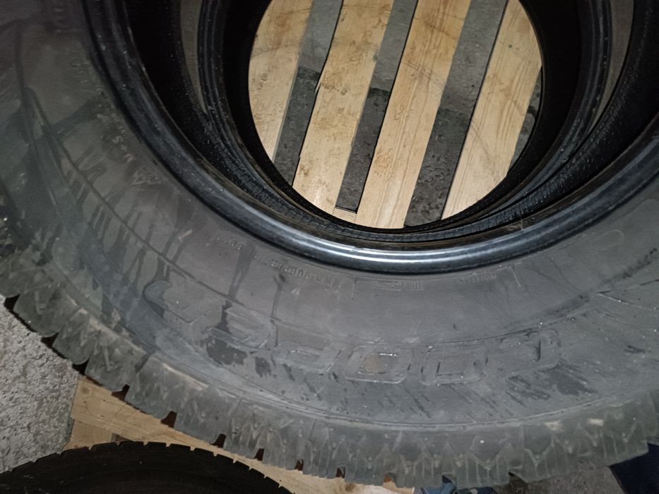 Opony Zimowe 265 65 R17 SUV Cooper.  w9