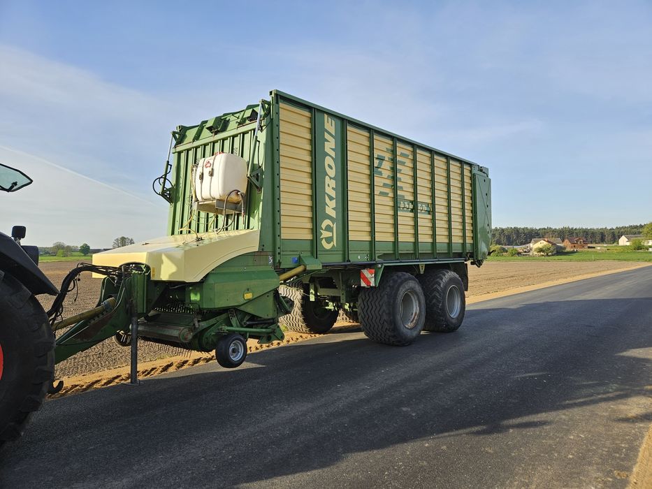 Krone ZX450 GD przyczepa zbierająca objętościowa Claas Kaweco Bergmann