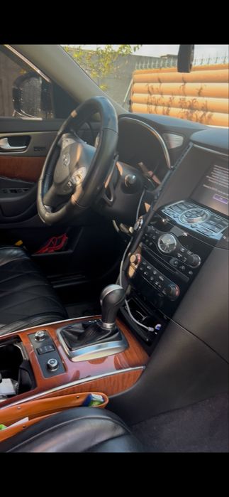 Продам infiniti QX70 офіційна