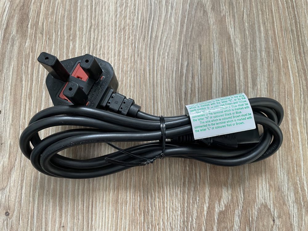 Kable zasilające wtyczka UK angielska 3 pin sieciowy 1,8 m 13A