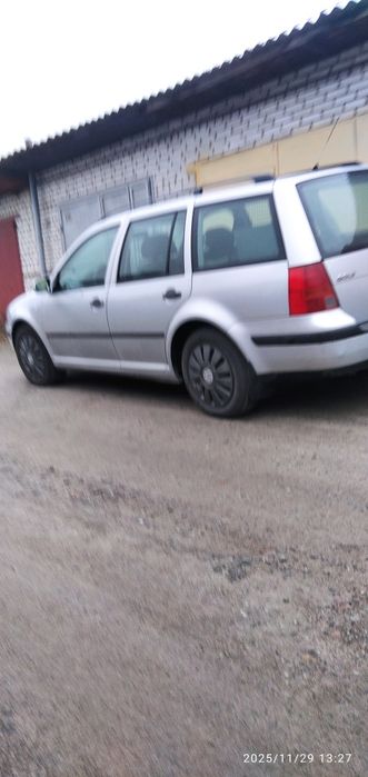 Продам Фольксваген Гольф 2000 р , газ.бенз.