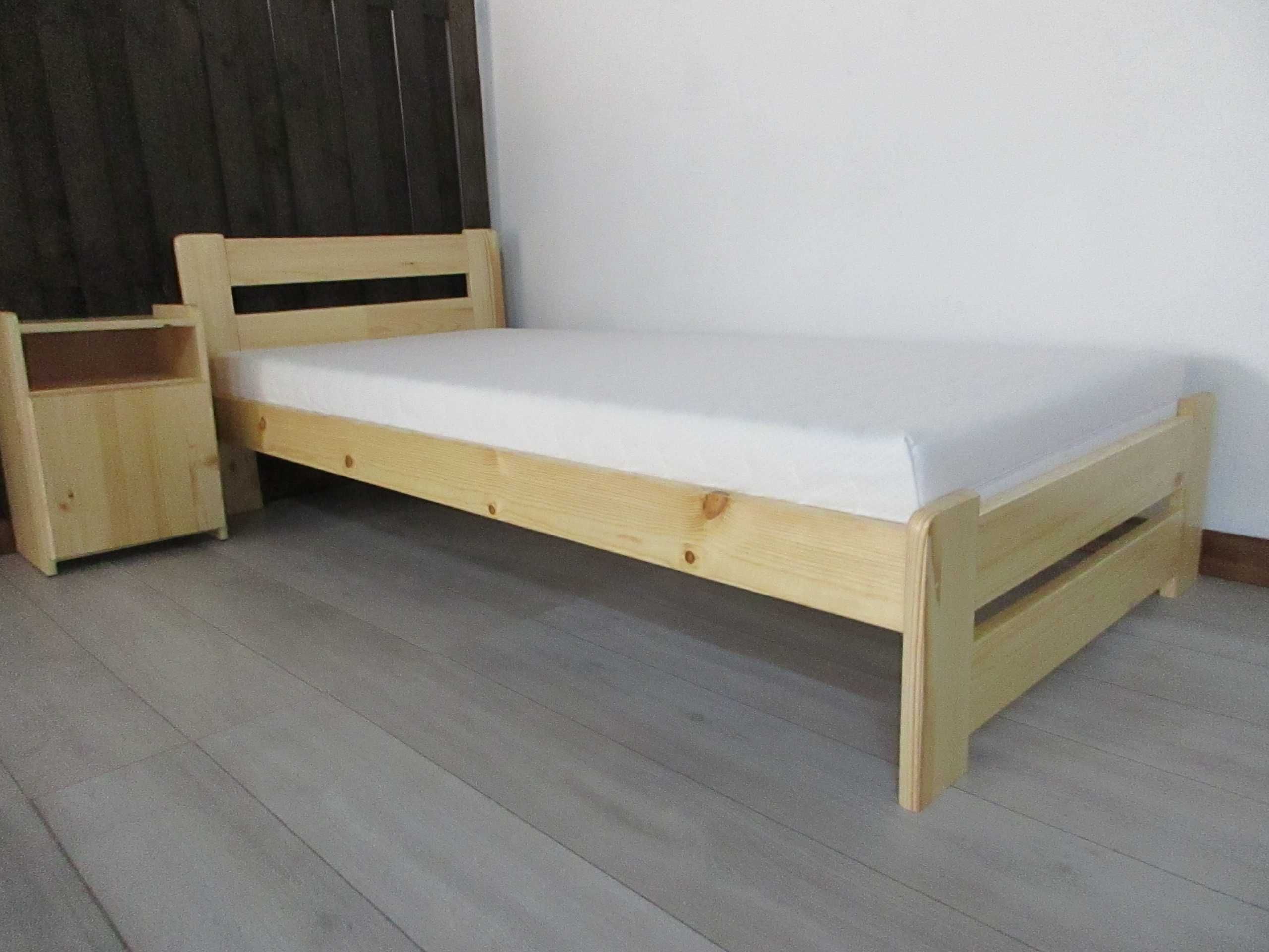 Łóżko drewniane 140x200 lakierowane z materacem