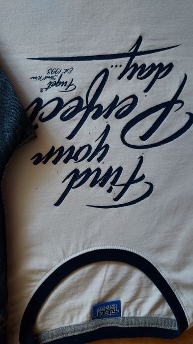 Wycierane spodnie i t-schert