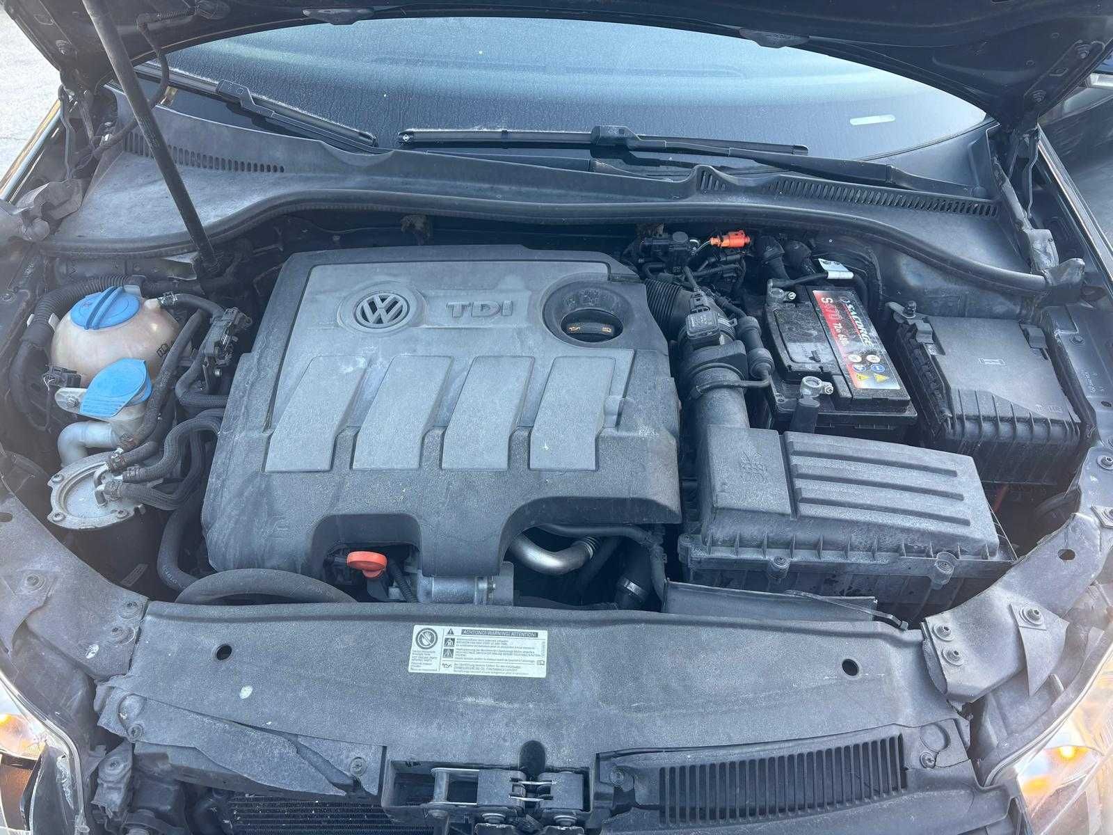 SALVADO VOLKSWAGEN GOLF 2010