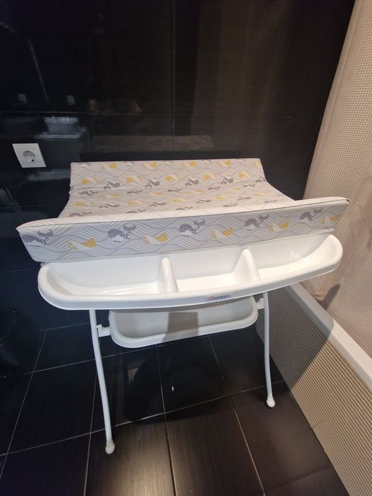 Banheira / Muda Fraldas