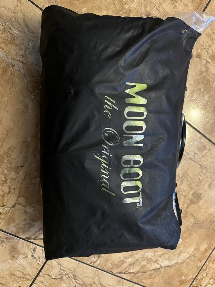 Oryginalne sniegowce moon  boot