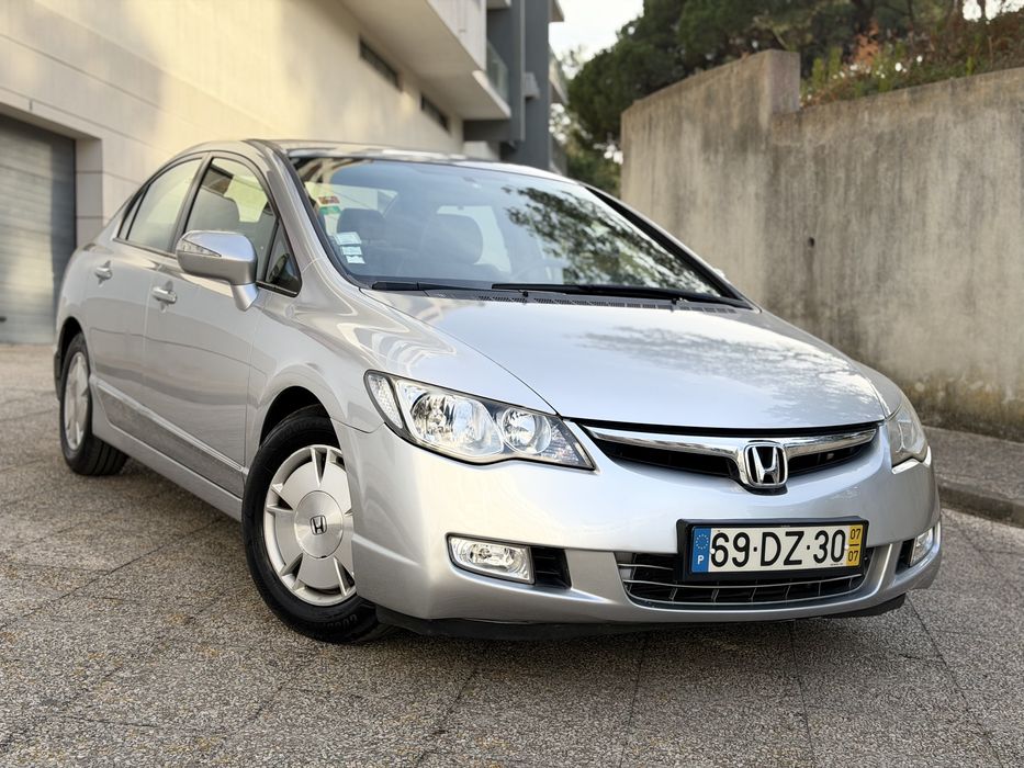 HONDA CIVIC 4DR HYBRYDID
