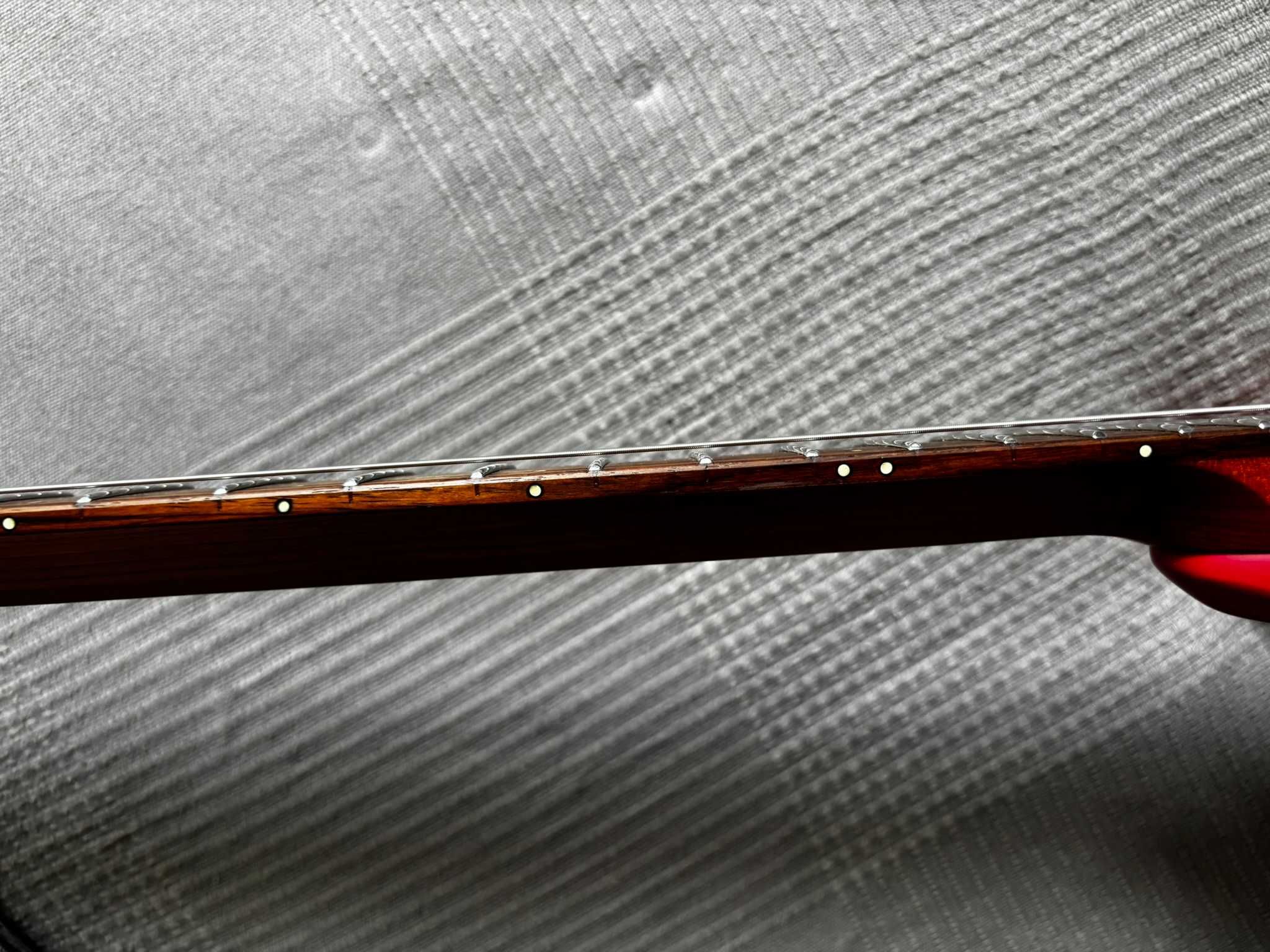 Headless Gitara Strandber Boden Essential Astro Dust