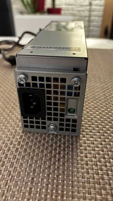 Dell zasilacz oryginalny do desktopów 500W Y7R0X H500EPM-00 D500E005P