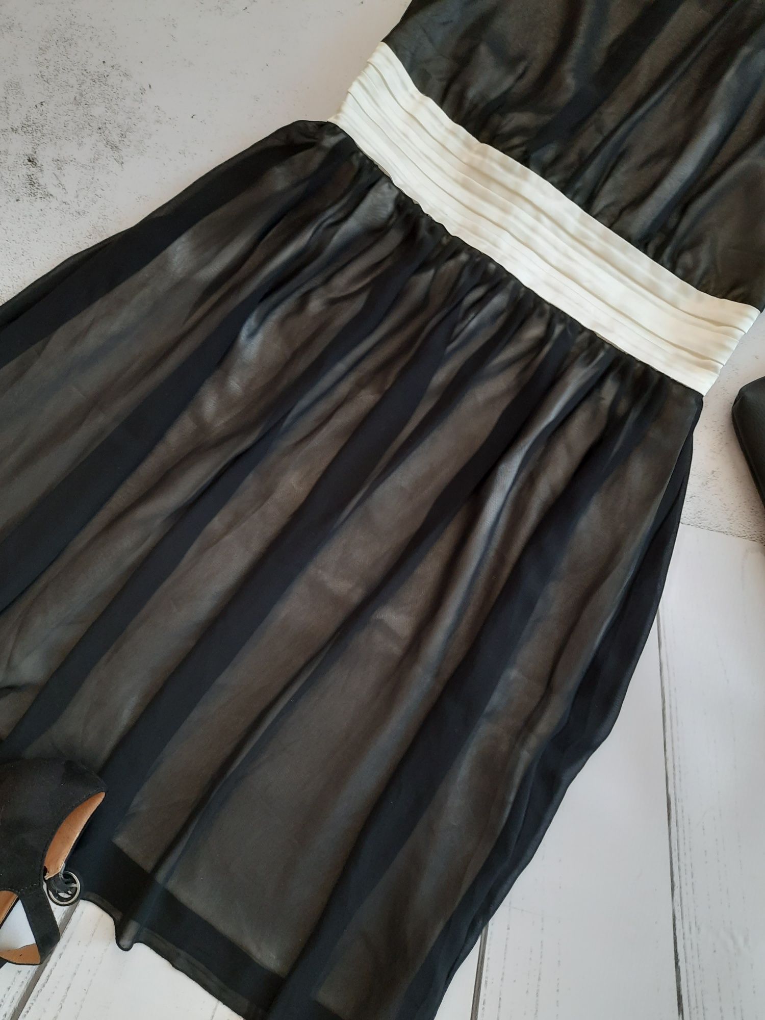 Sukienka bonprix XS S śliczna czarno biała tiul pasek