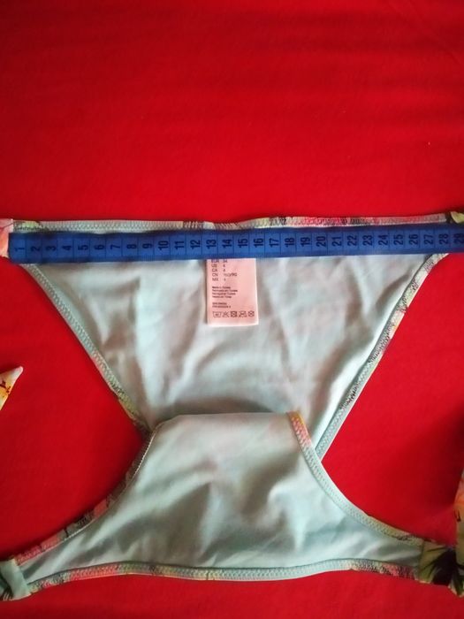 Жіноча нижня частина купальника