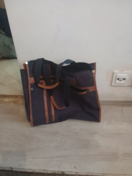 Granatowa torba na zakupy