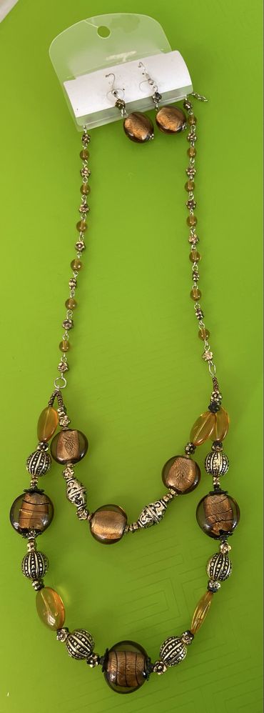 Conjunto de colar e brincos
