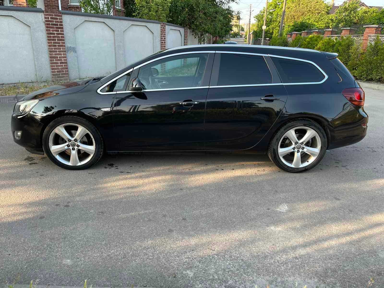 Opel Astra J 2.0 TDI Sport