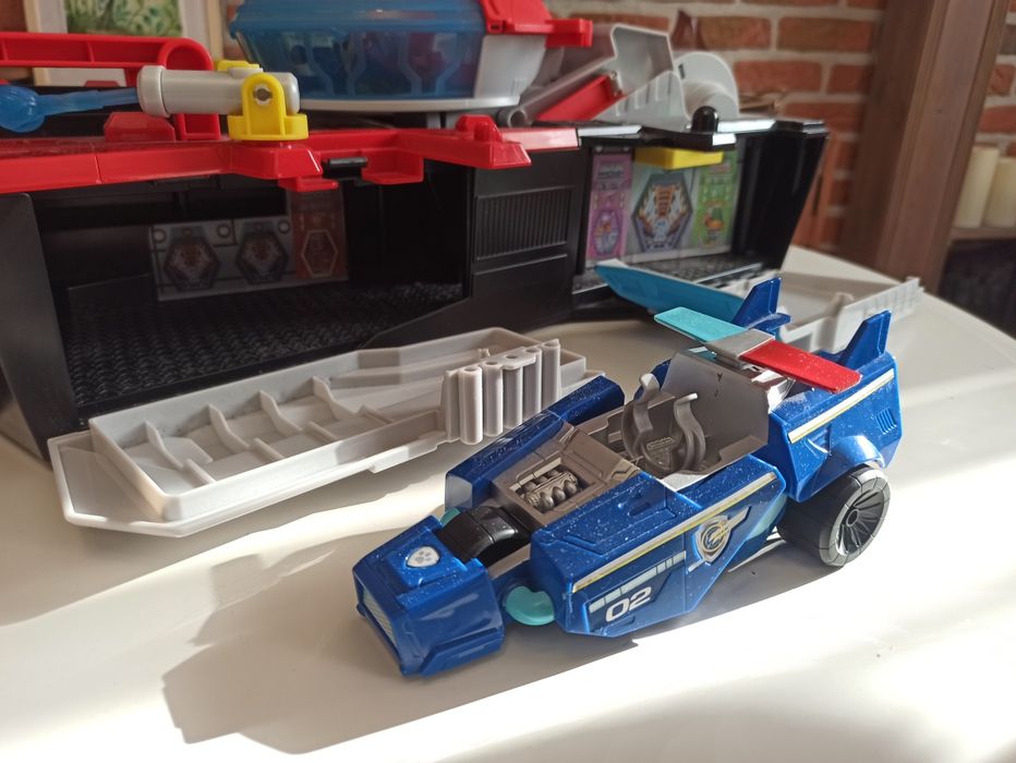 Lotniskowiec Psi Patrol Wielki Film