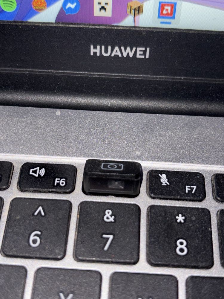 Laptop Huawei MateBook D15