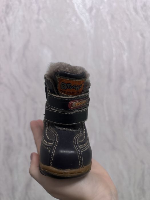 Зимове дитяче взуття