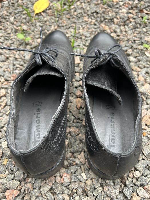 Шкіряні туфлі жіночі