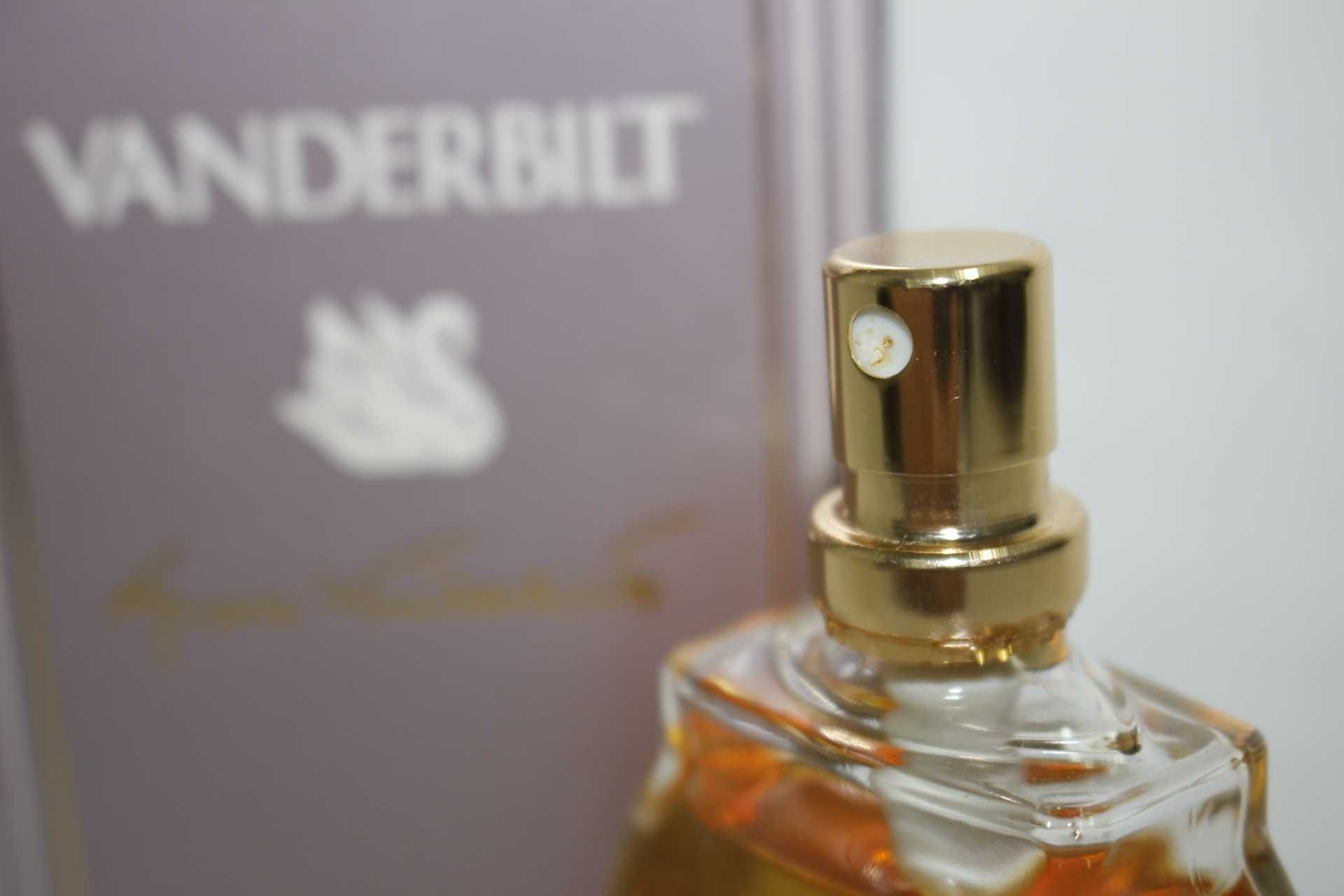 Perfume - Gloria Vanderbilt - 30ml - Original