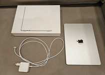 Apple MacBook Air 13 M2 8/256 Гб