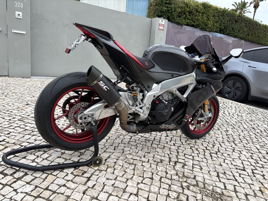 Aprilia RSV4 Só com 8536 kms Race Pack