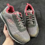 Жіночі кросівки Skechers slip resistant. P. 39,5. Ідеал!!!