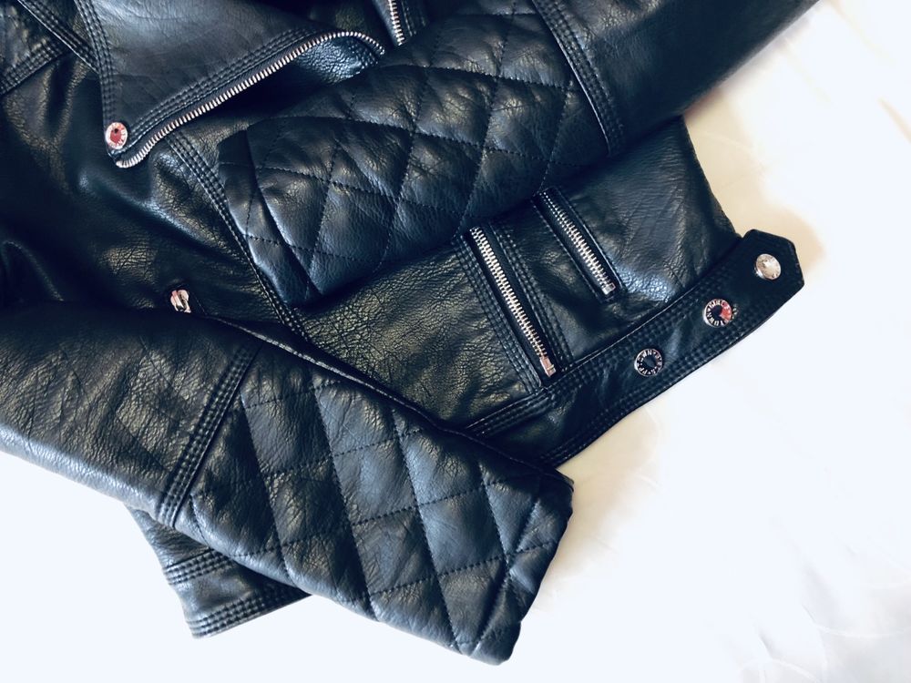 Куртка- косуха кожаная чёрная недорого